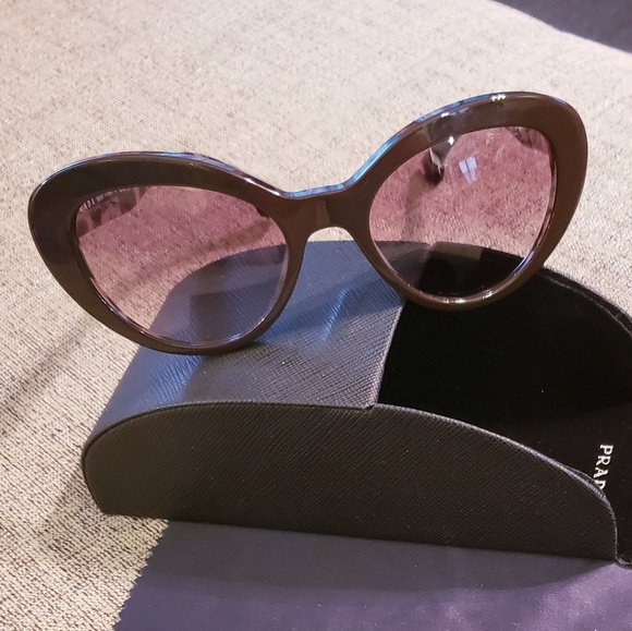 Accessories - 📛Price Drop❗.Prada sunglasses